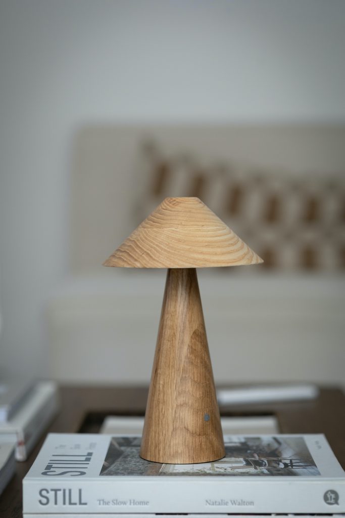 Trådløs Lampe - Eg - LUCAS - Applicata