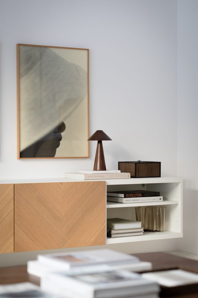 Trådløs Lampe - Mørkebrun Eg - LUCAS - Applicata
